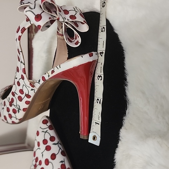 Amazing Betsy Johnson Cherry Heels - Picture 8 of 8